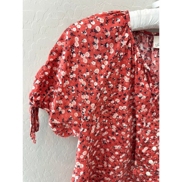 UNIVERSAL THREAD | Red Cottage Floral Boho Puff Sleeve Keyhole Blouse | Small - Picture 3 of 5
